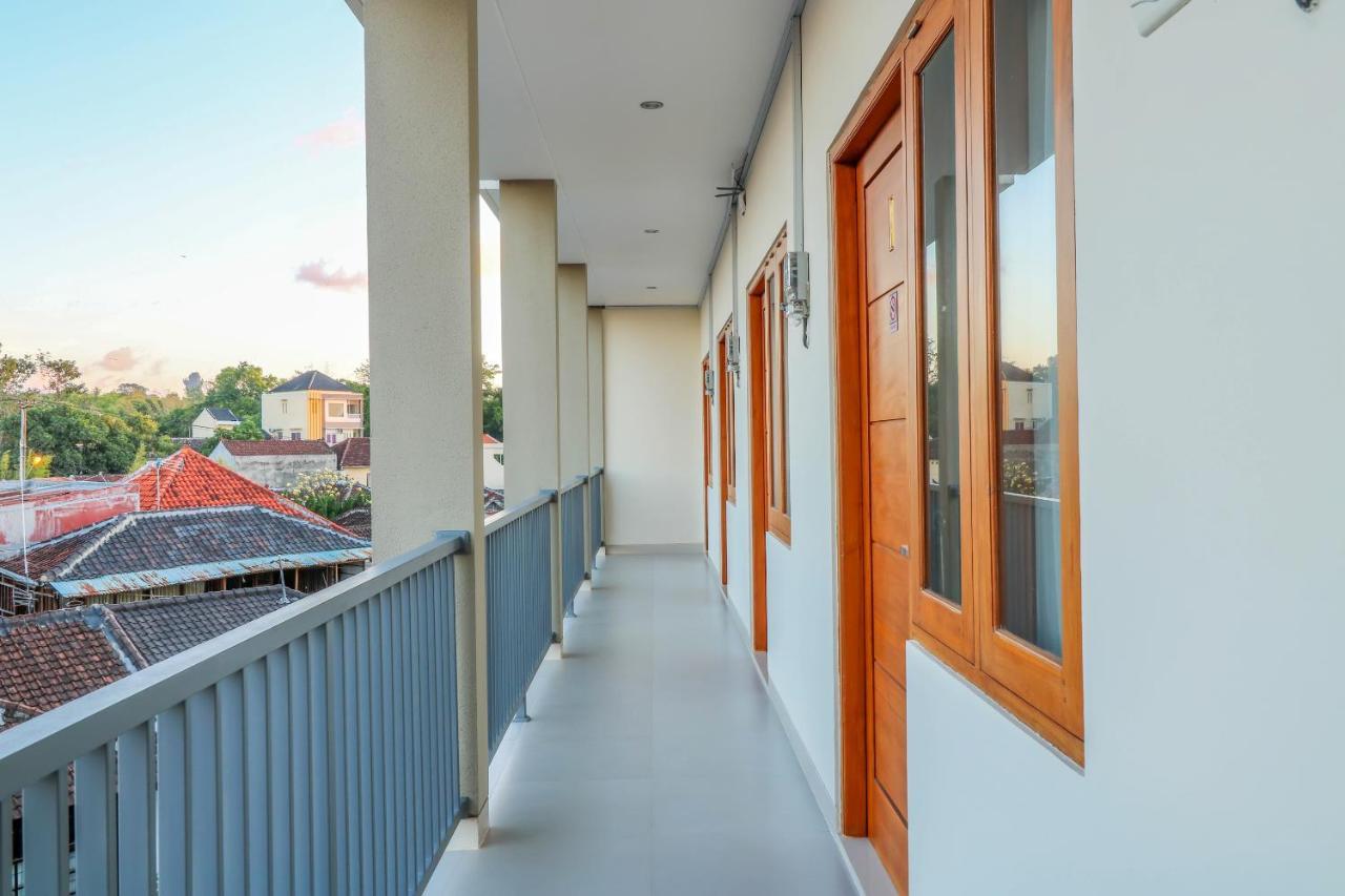 Oyo 1200 Kencana Residence Jimbaran Kültér fotó